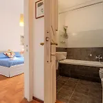 Casa Lucrezio Saint Peter's Roma