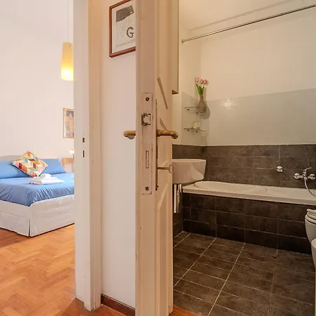 Casa Lucrezio Saint Peter's Rome