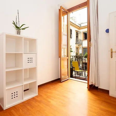 Casa Lucrezio Saint Peter's Rome